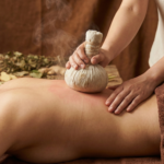 ลูกประคบ,ลูกประคบสมุนไพร,สมุนไพรไทย